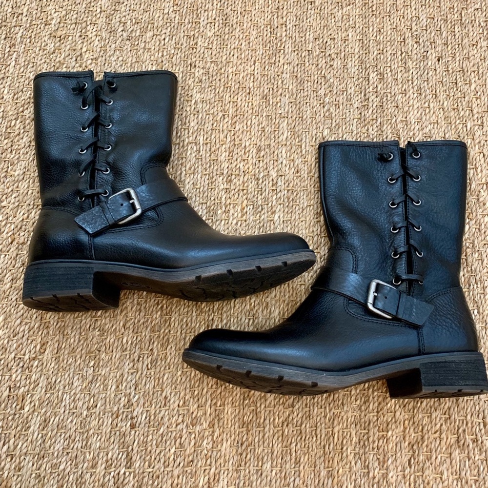 Moto boots